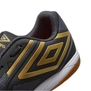 Chuteira Futsal Umbro PRO 5 Bump - Dourado/Preto