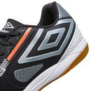 Chuteira Futsal Umbro PRO 5 Bump - Preto/Prata/Coral